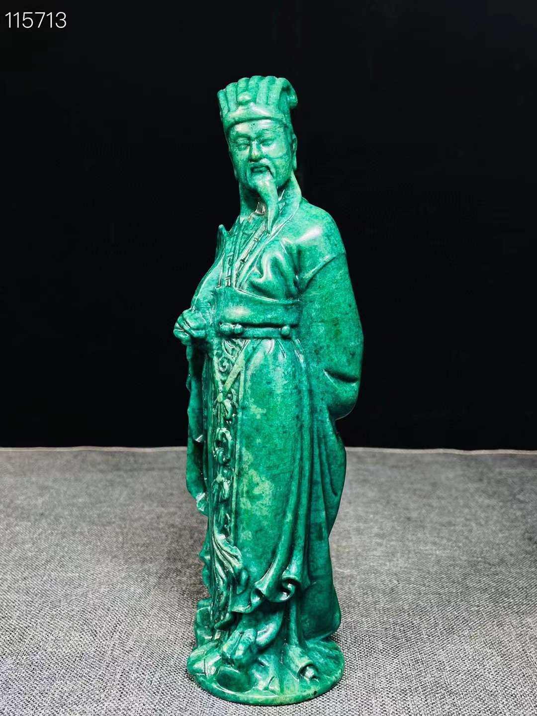 旧藏●精品高古玉精雕诸葛亮摆件