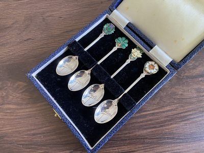 全场0起0押金！大陆勋赏俱乐部第二期拍卖 - （代拍）英国谢菲尔德珐琅纯银勺子一套 第三组