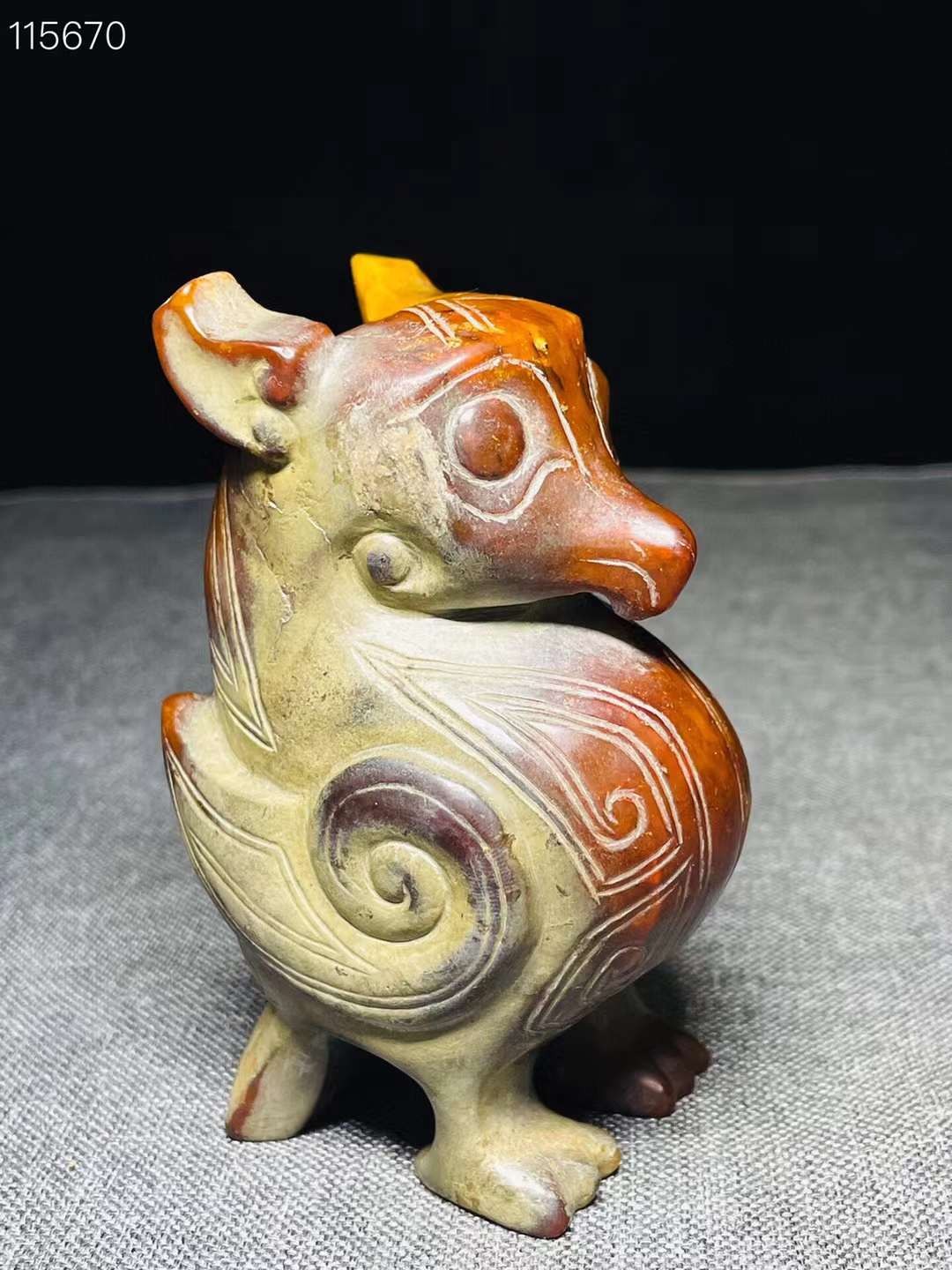 旧藏●精雕老和田玉立鸟手把件