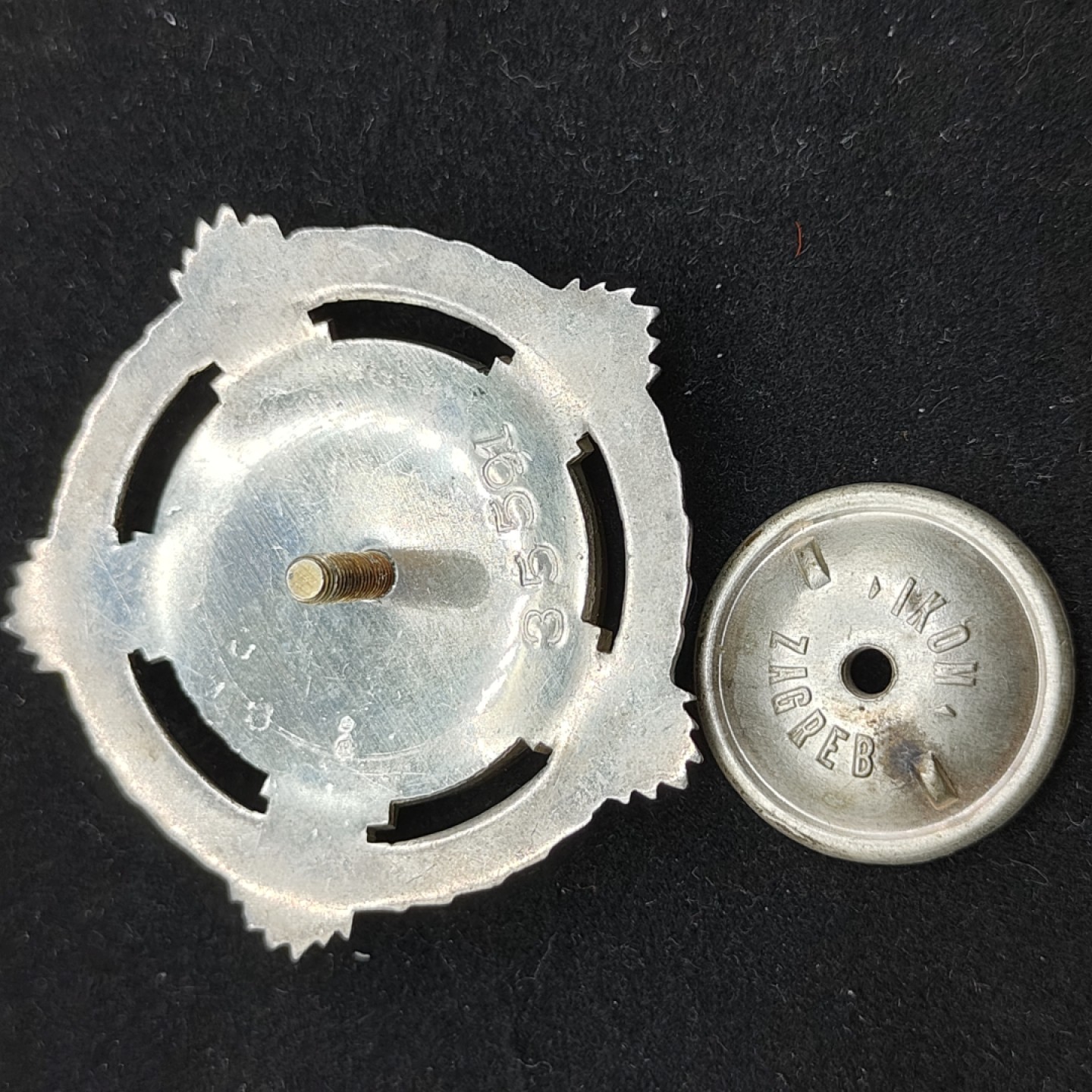 全场0元起拍 第52期 咸鱼国勋章拍卖专场 5月3日（周三）下午6：00开始 早期五火炬转轮版 南斯拉夫二级友谊勋章 银制琺瑯-