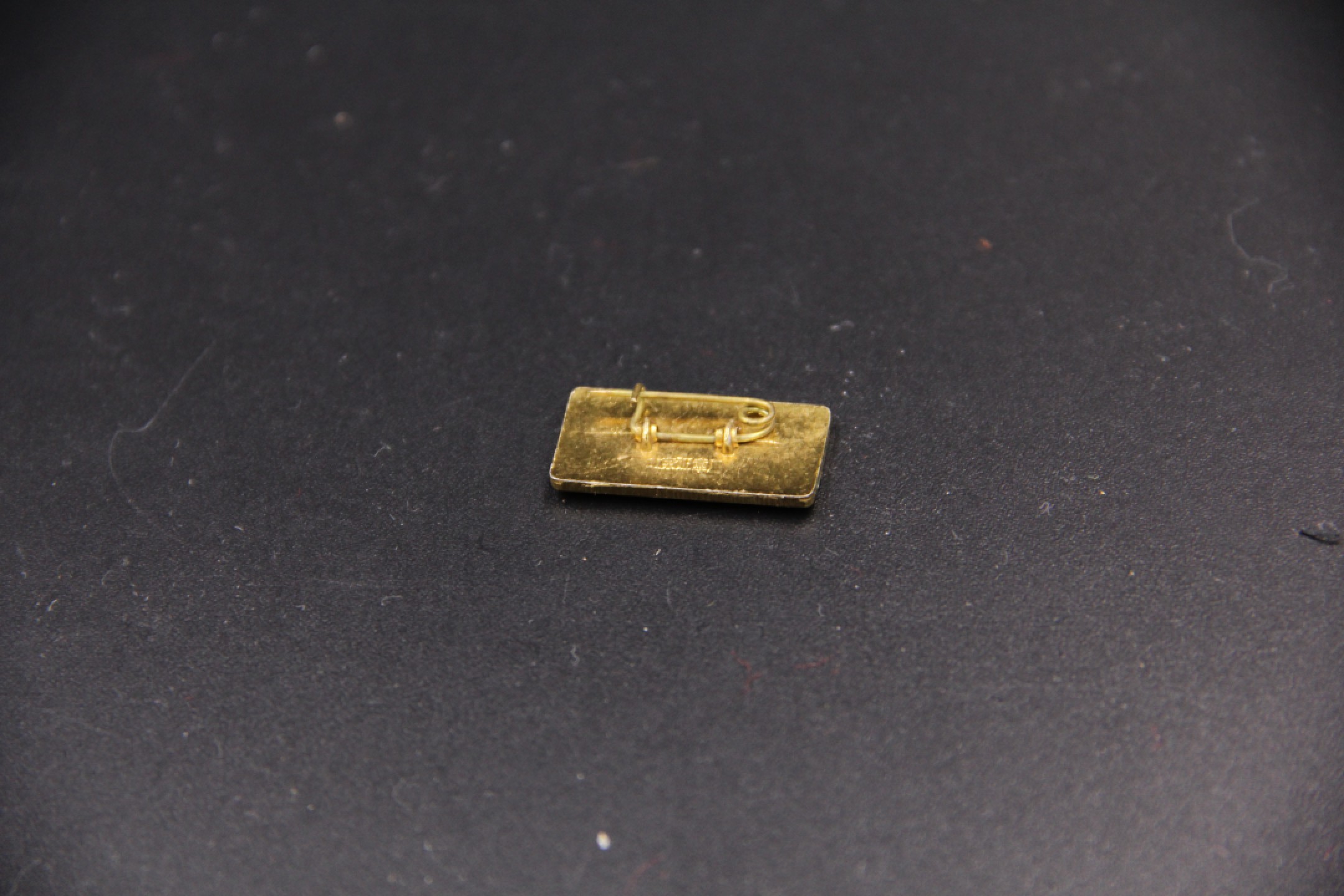 全场0起0押金！大陆勋赏俱乐部第二期拍卖 50/60年代天安门广场纪念小章