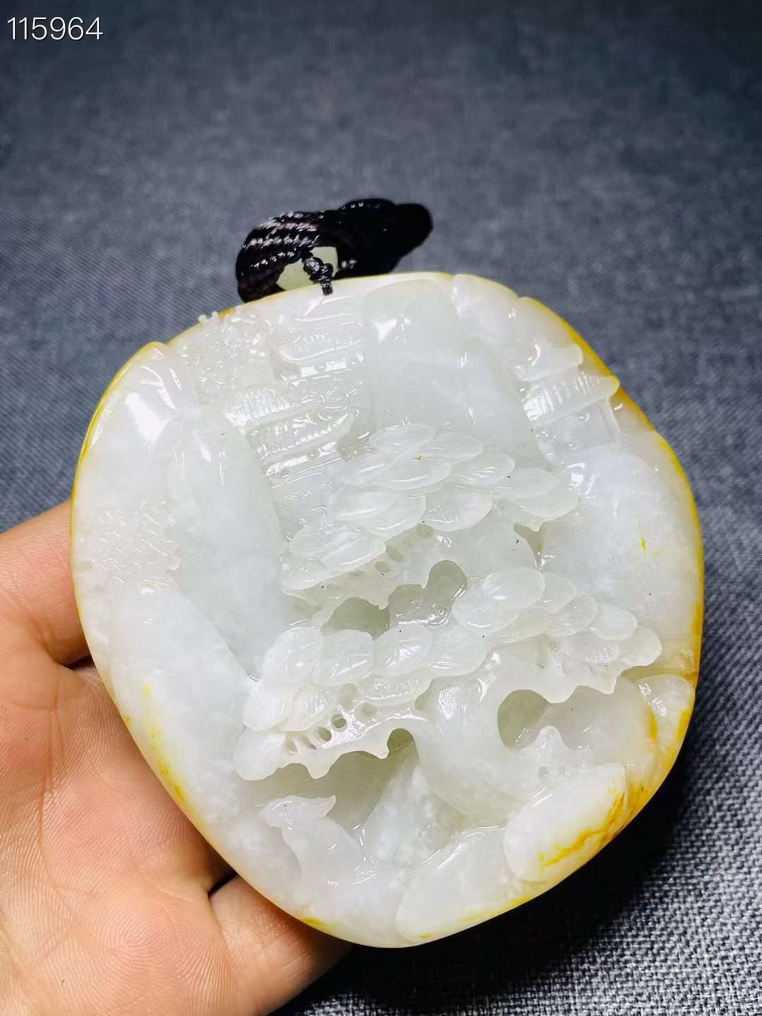 旧藏●精品和田玉籽料精雕手把件