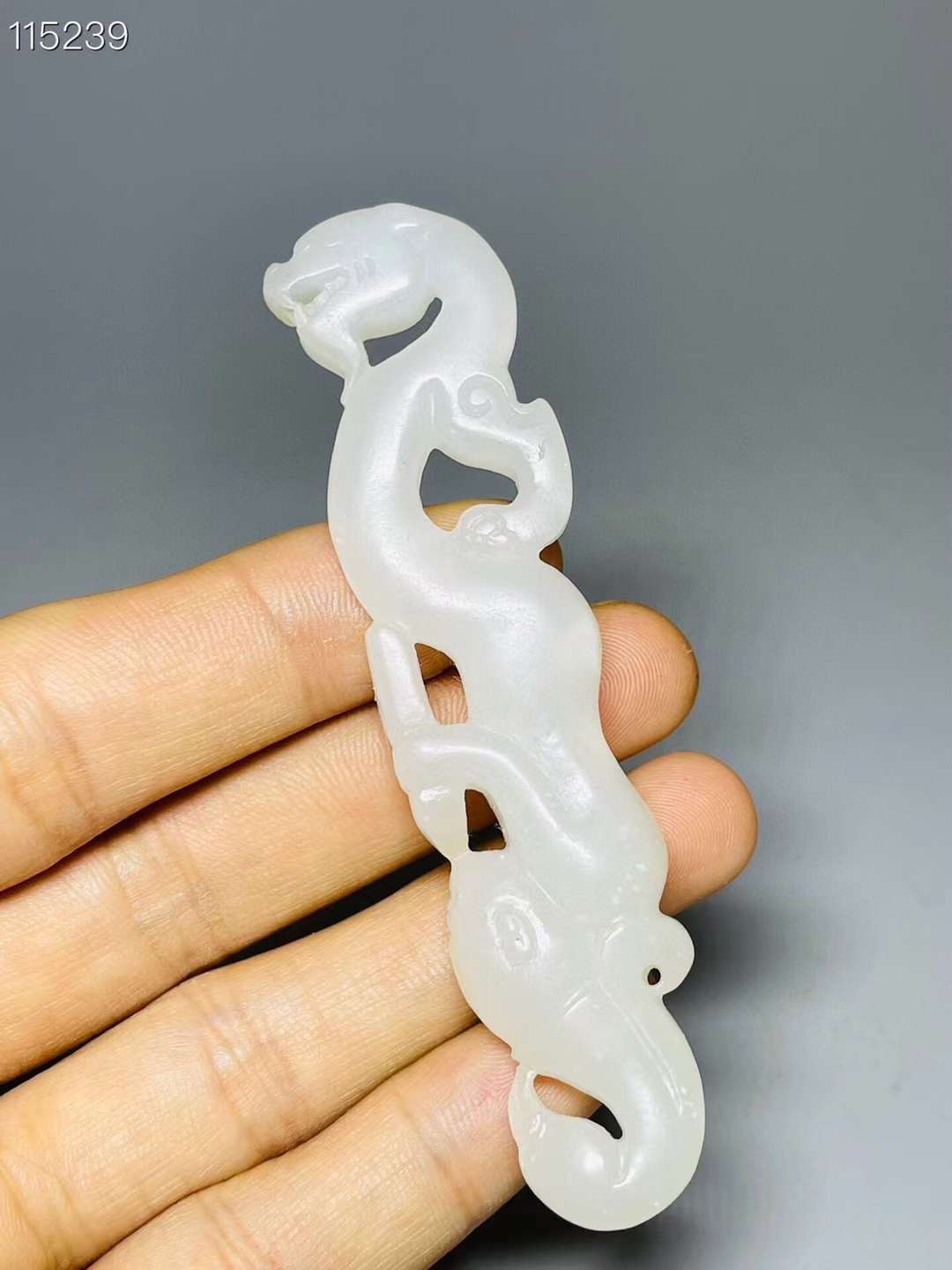 旧藏●精品和田白玉精雕手把件