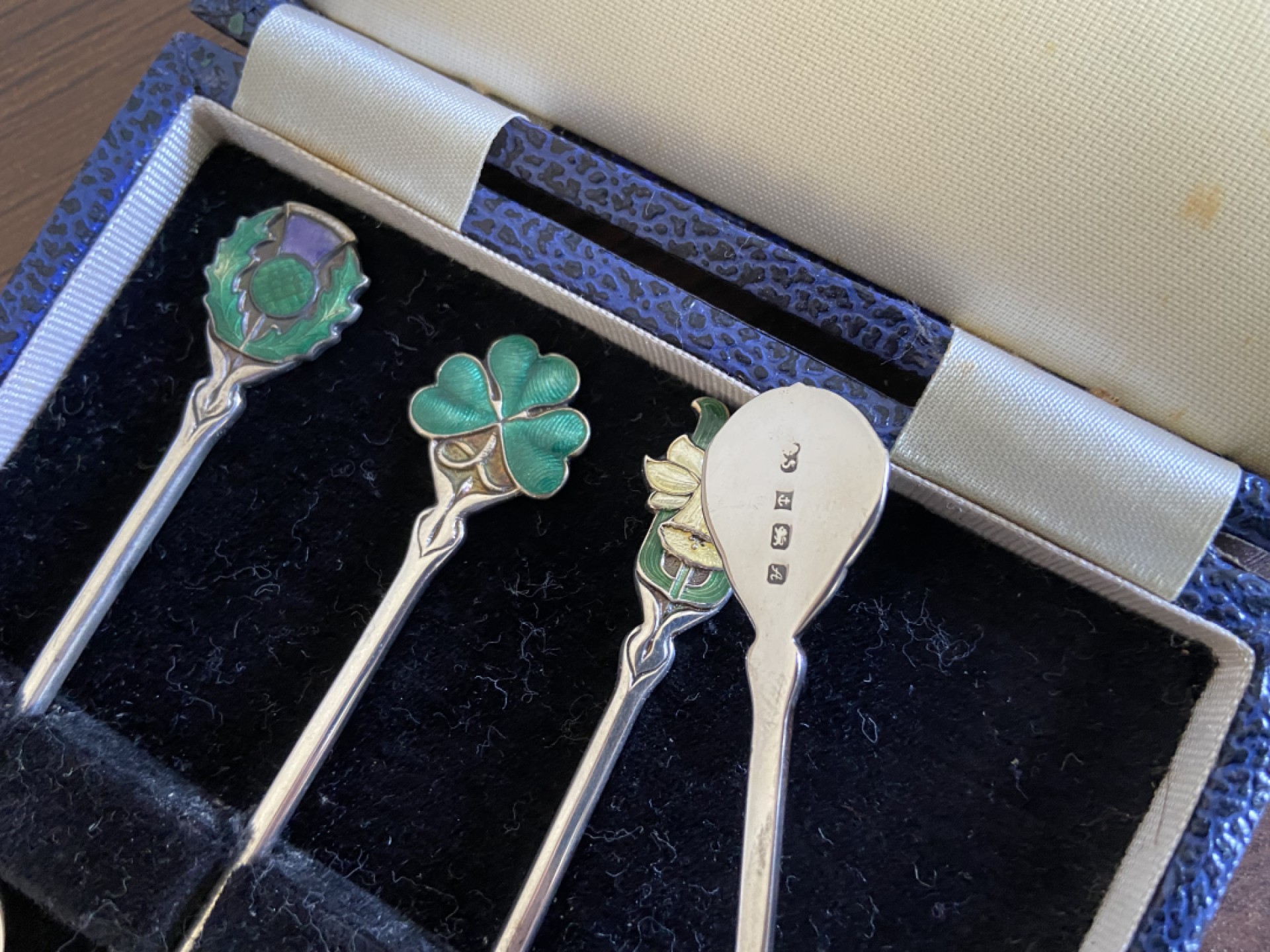 全场0起0押金！大陆勋赏俱乐部第二期拍卖 （代拍）英国谢菲尔德珐琅纯银勺子一套 第三组