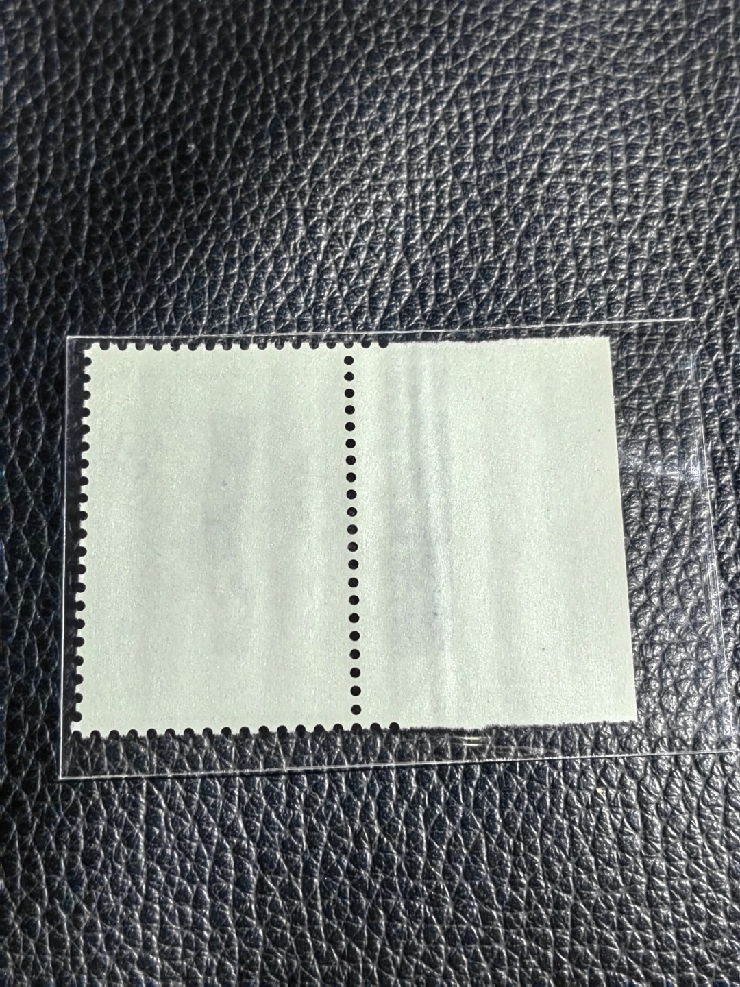 洪涛臻品批发群  精选邮票限时拍卖第二百五十三期 T69红楼梦新 12-6 色标一枚，版撕全品嘎嘎绝，评级品相，JT精品热门票，色标三俗稀缺货，版撕精品藏家首选，喜欢不要错过