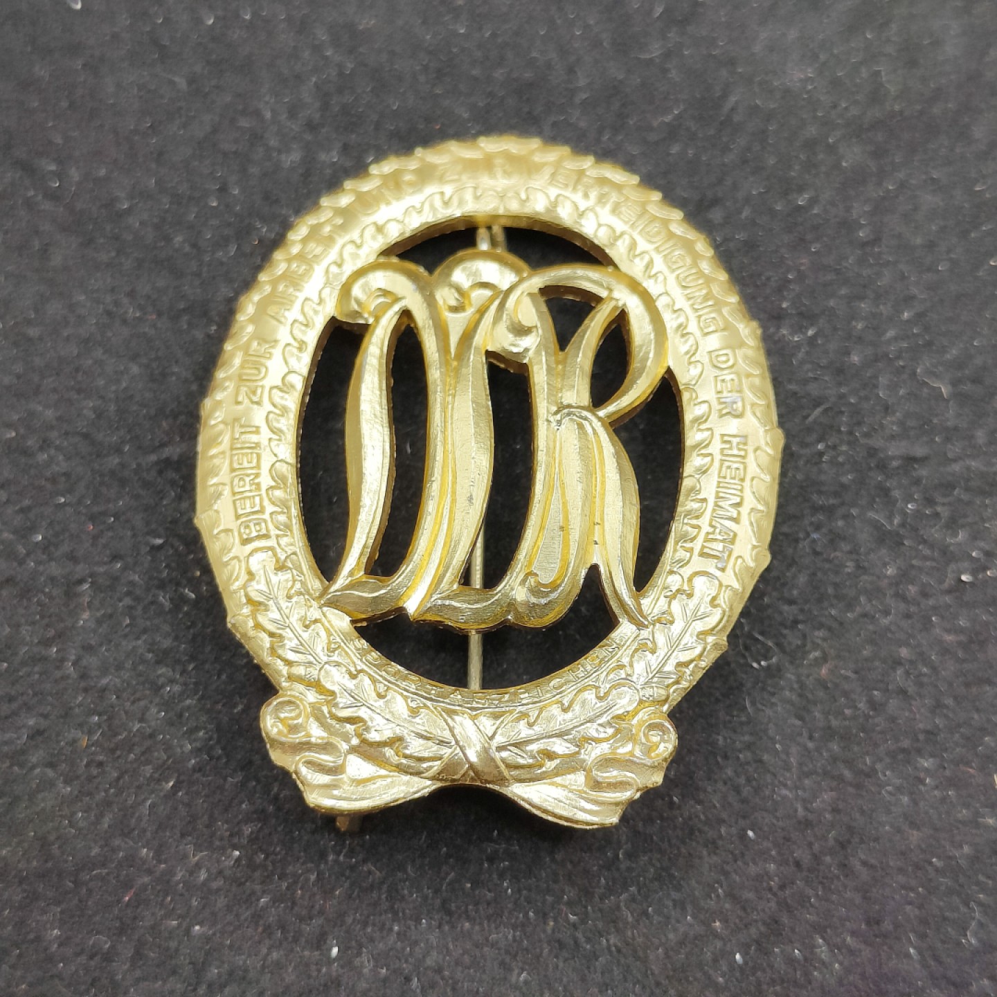 全场0元起拍 第53期 咸鱼国勋章拍卖专场 5月7日（周日）下午6：00开始 东德金级体能章