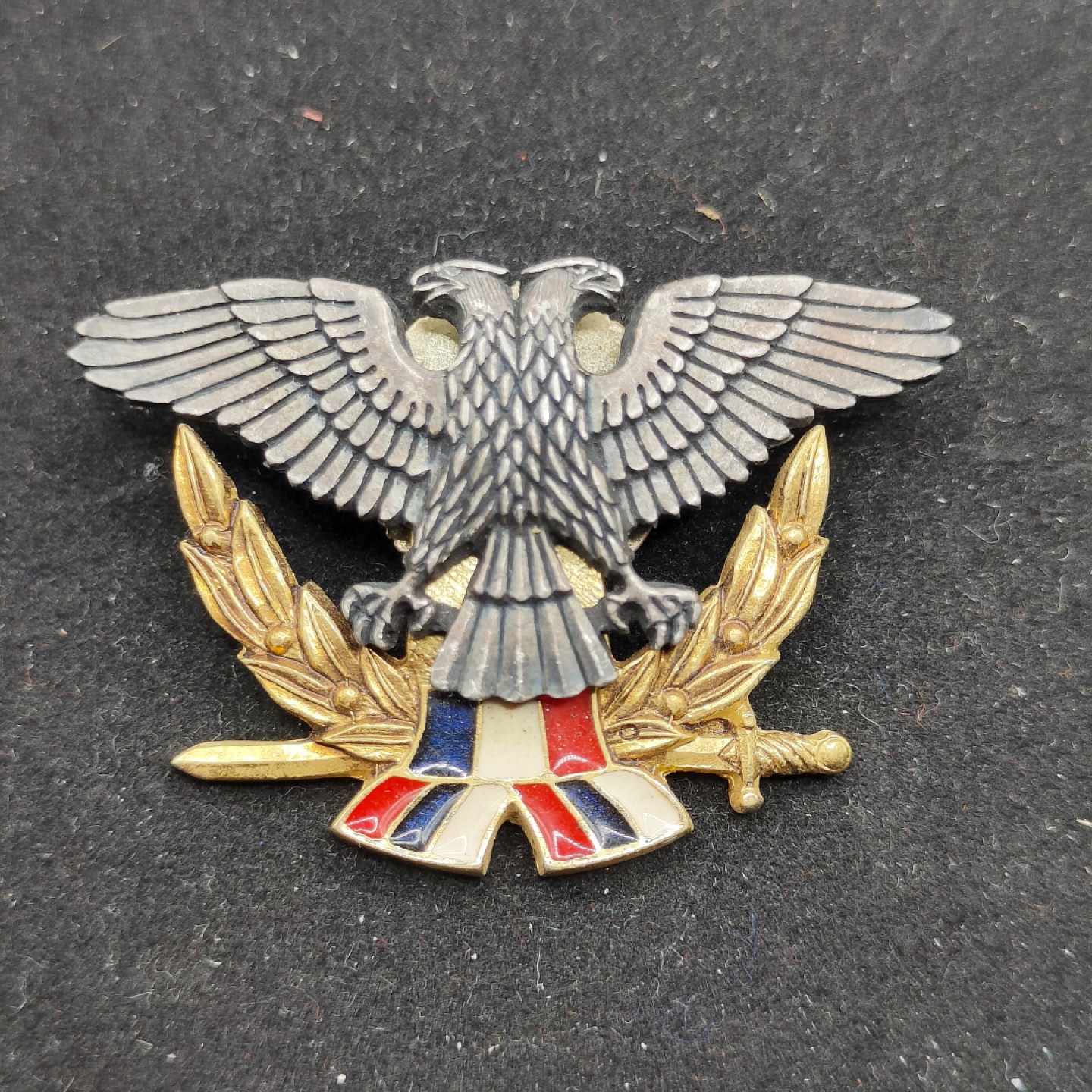 全场0元起拍 第53期 咸鱼国勋章拍卖专场 5月7日（周日）下午6：00开始 南斯拉夫联盟空军将官帽徽⭐