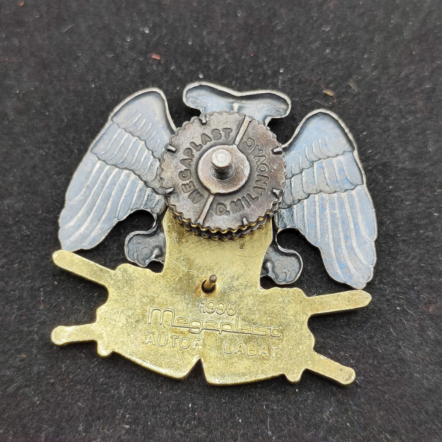 全场0元起拍 第53期 咸鱼国勋章拍卖专场 5月7日（周日）下午6：00开始 南斯拉夫联盟陆军帽徽⭐