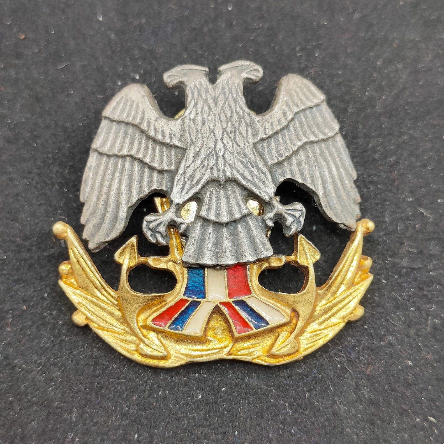 全场0元起拍 第53期 咸鱼国勋章拍卖专场 5月7日（周日）下午6：00开始 南斯拉夫联盟海军将官帽徽⭐