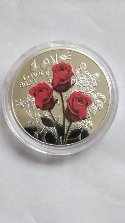 开心收藏拍卖，无佣金，0起拍 - 非常完美的银月饼，红玫瑰，包装精美，送给心爱的他