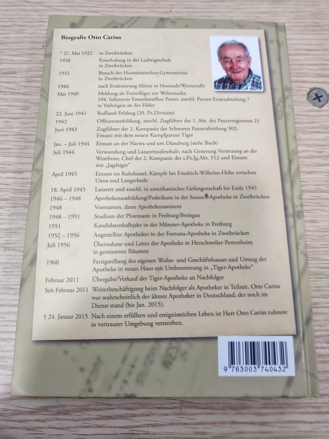 全场0元起拍 第53期 咸鱼国勋章拍卖专场 5月7日（周日）下午6：00开始 奥托.卡尔尤斯印签传记 带照片和复印报纸⭐