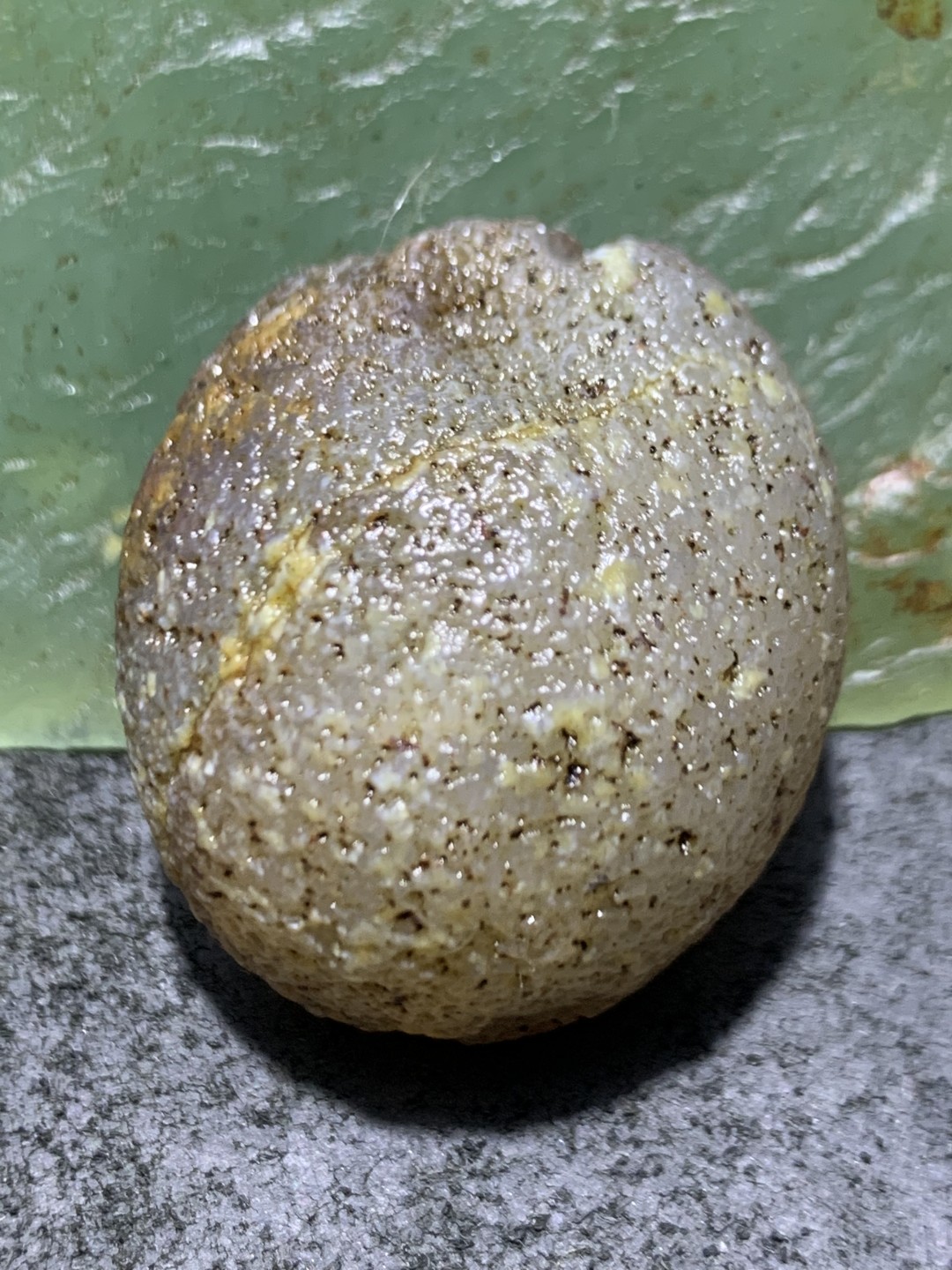 精美罕见冰透高玉化眼石原石一颗