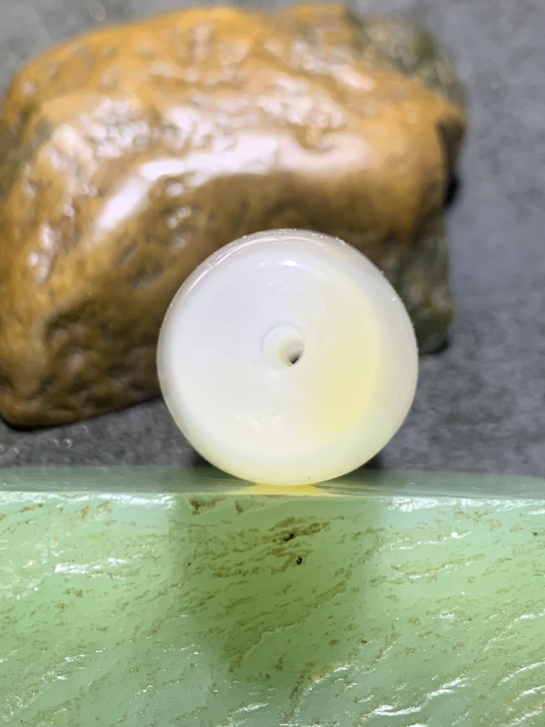 精美高玉化海洋玉髓手工俏色巧雕喜上眉梢大桶珠一个！