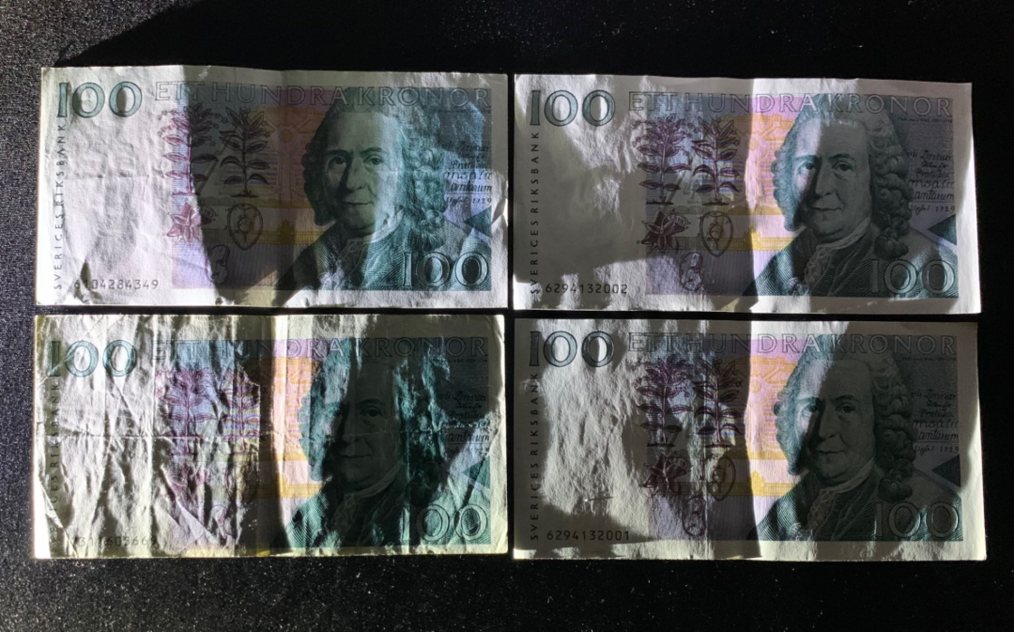 紫瑗钱币——第266期拍卖——纸币场 瑞典 1986年 林奈 100克朗 流通品 4张一起