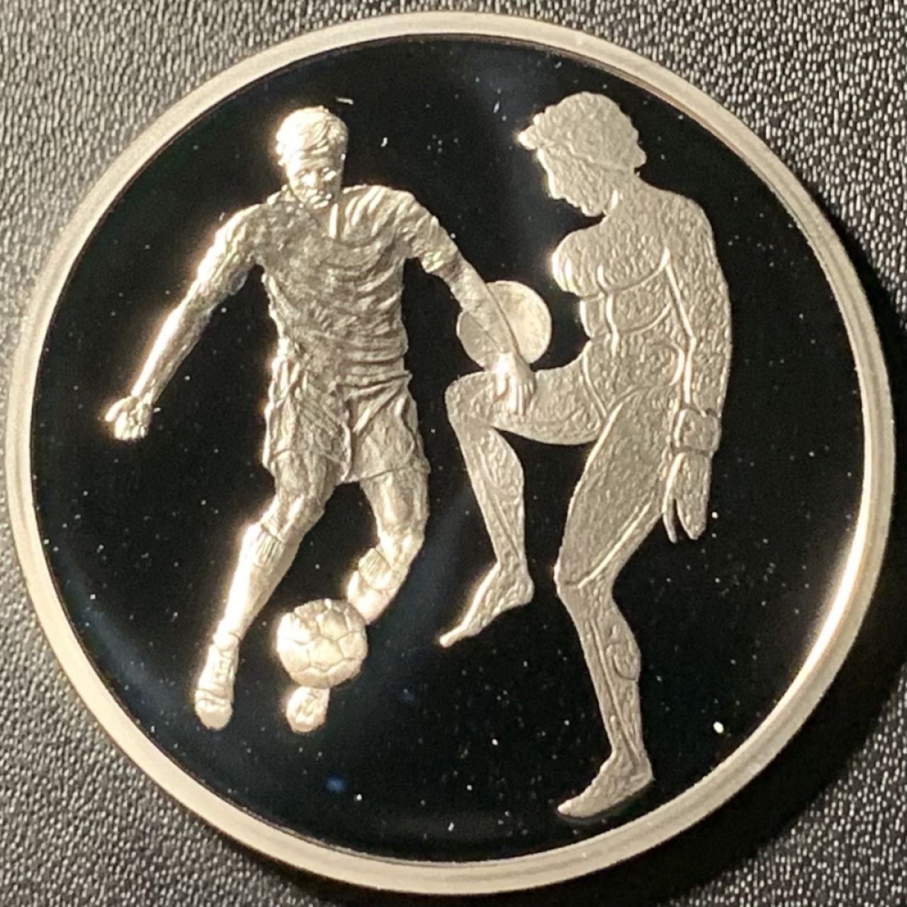 紫瑗钱币——第285期拍卖 希腊 2003年 雅典奥运会 古代与现代足球 10欧元 34克 0.925银 精制