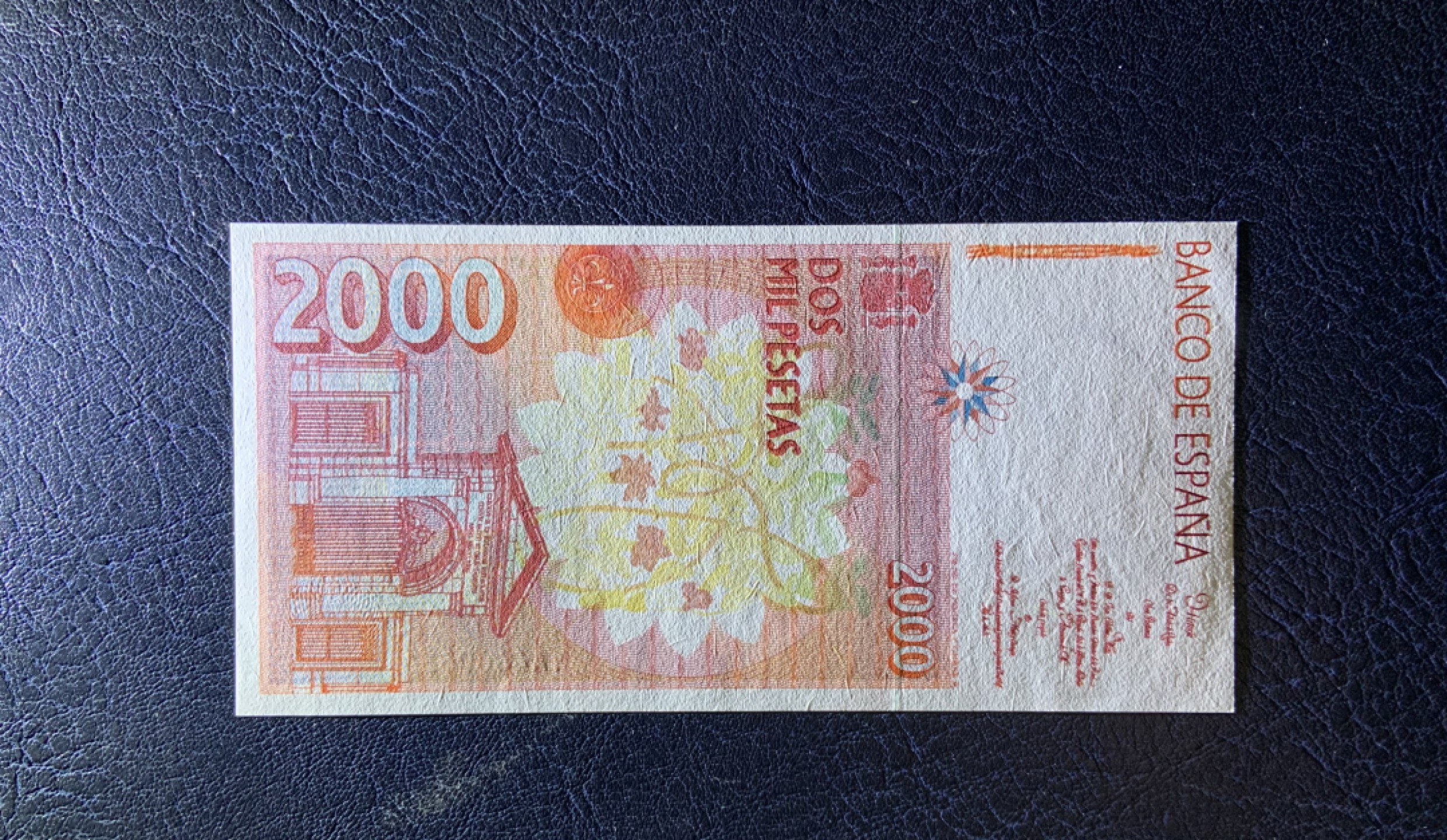 收藏联盟Quantum Auction 第256期拍卖  西班牙1997年2000比塞塔 品相UNC 角微瑕 首发1A冠