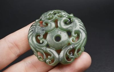 玉石翡翠玛瑙｜拍卖专场 和田玉碧玉 龙凤牌挂件