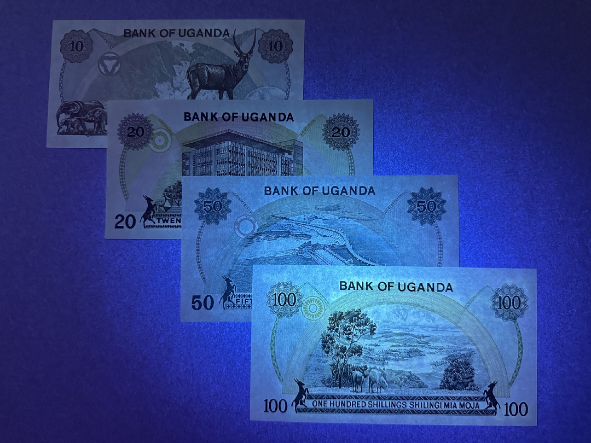 《张总收藏》99期——外币精品100拍 乌干达10、20、50、100先令4张 UNC 1973年