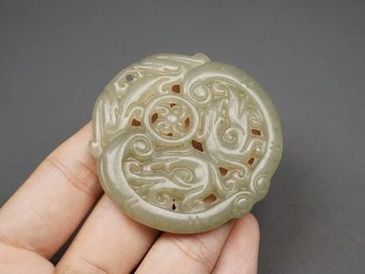玉石翡翠玛瑙｜拍卖专场 - 和田玉 龙凤牌挂件