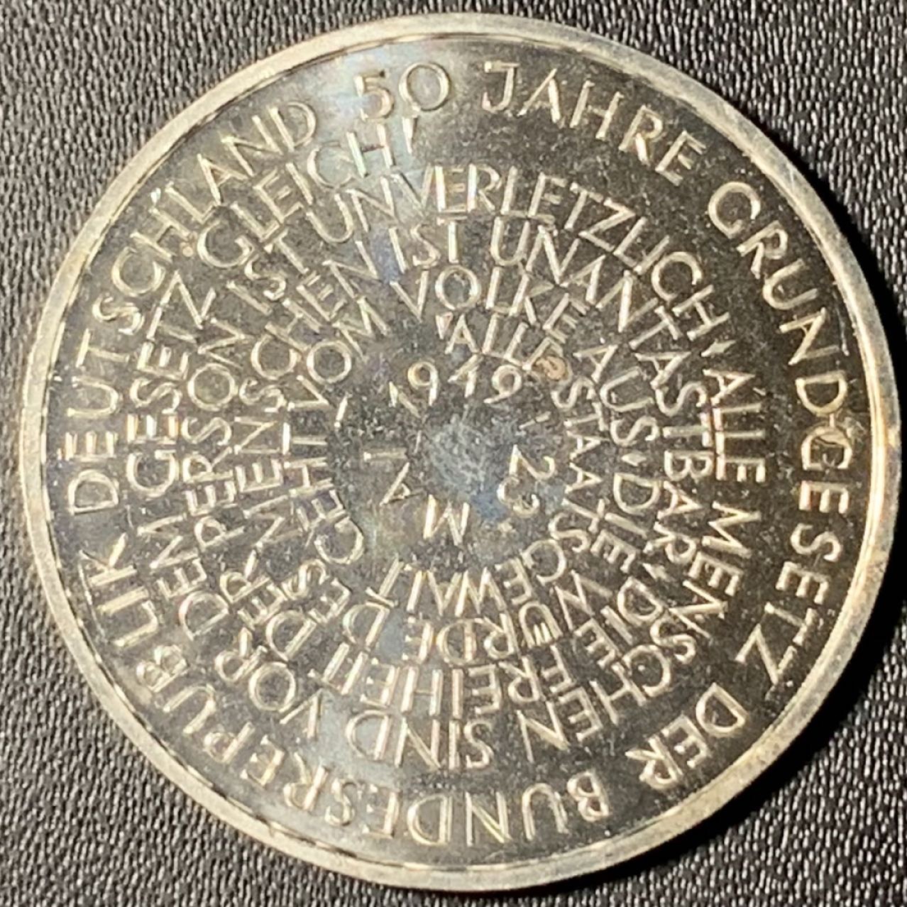 紫瑗钱币——第268期拍卖 德国 1999年 D厂 宪法50周年 10马克 15.5克 0.925银 UNC