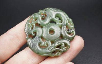 玉石翡翠玛瑙｜拍卖专场 和田玉碧玉 龙凤牌挂件