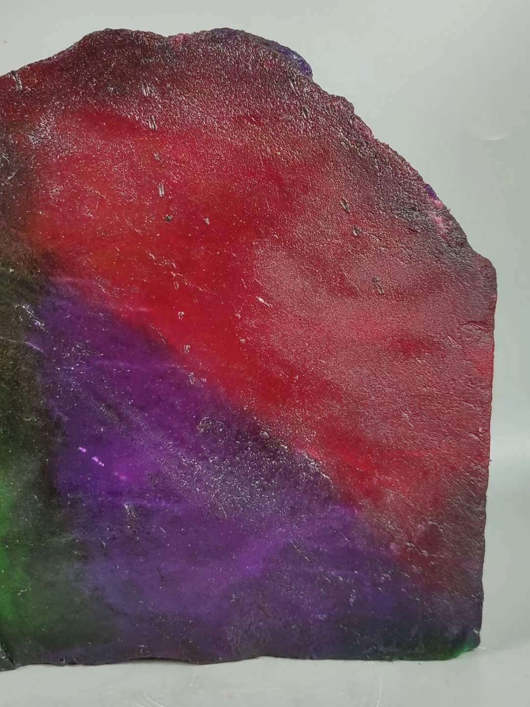 顶级三彩翡翠原石。
