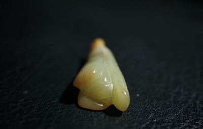 玉石翡翠玛瑙｜拍卖专场 明清工老和田玉兰花挂件