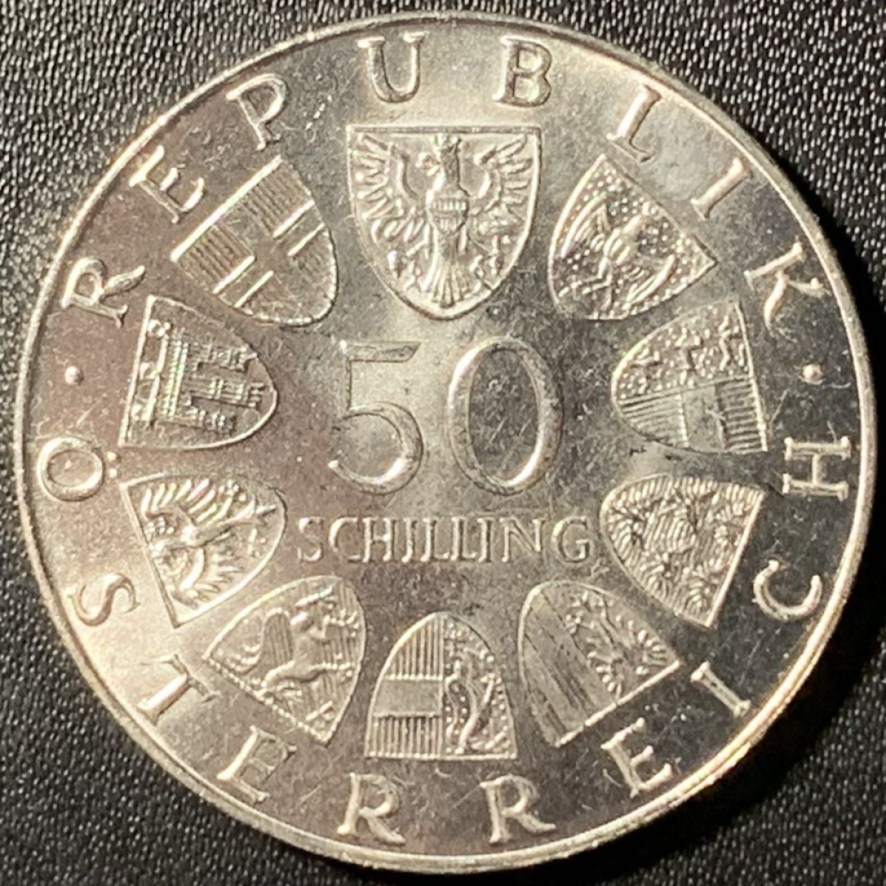 紫瑗钱币——第285期拍卖 奥地利 1972年 萨尔兹堡大学350周年 50先令 20克 0.9银 UNC