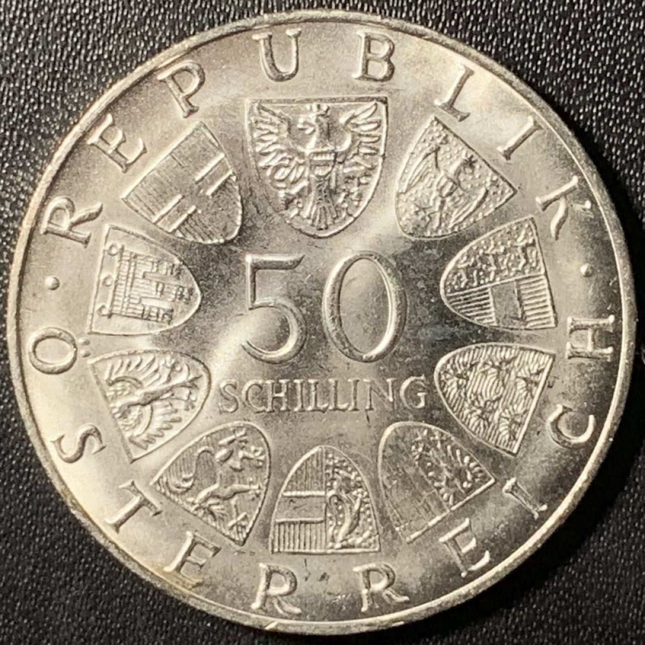 紫瑗钱币——第285期拍卖 奥地利 1970年 因斯布鲁克大学300周年 50先令 20克 0.9银 UNC