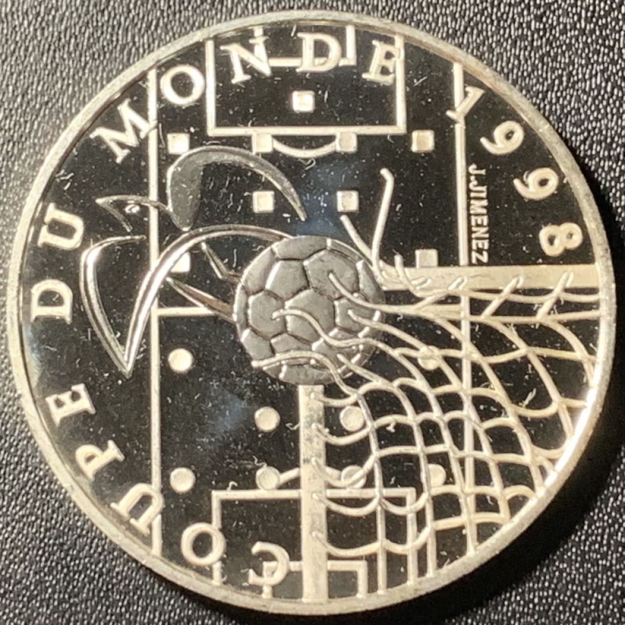 紫瑗钱币——第285期拍卖 法国 1996年 法国世界杯 进球 10法郎 21.16克 0.9银 精制（划痕）