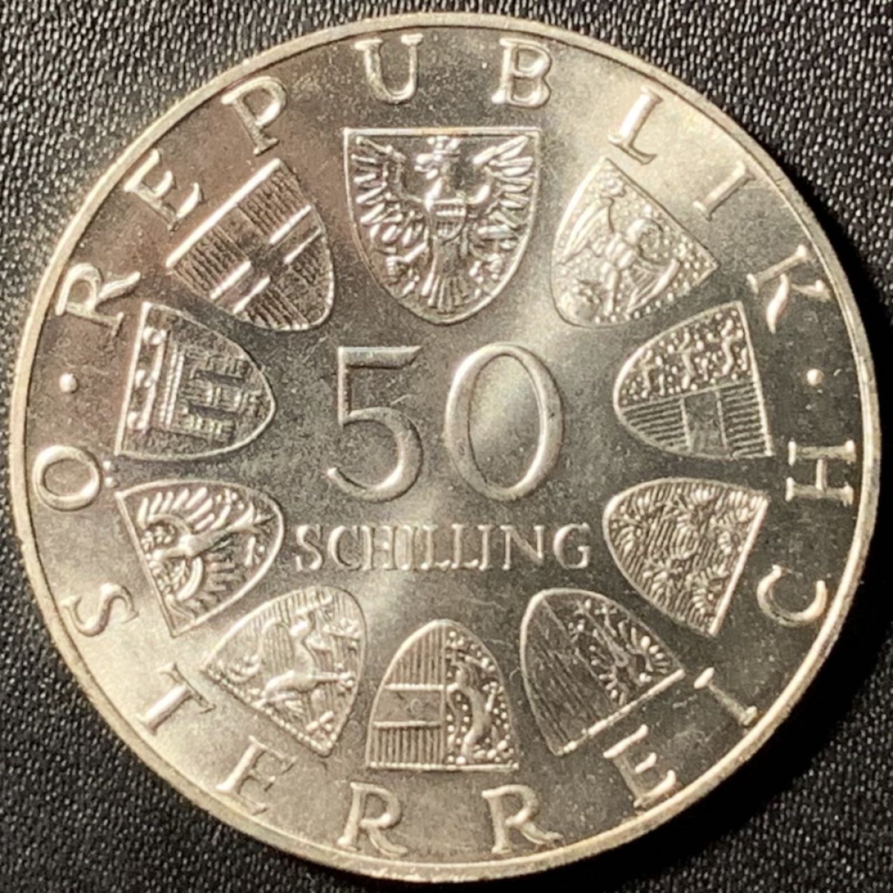 紫瑗钱币——第285期拍卖 奥地利 1974年 广播系统成立50周年 20先令 20克 0.64银 UNC