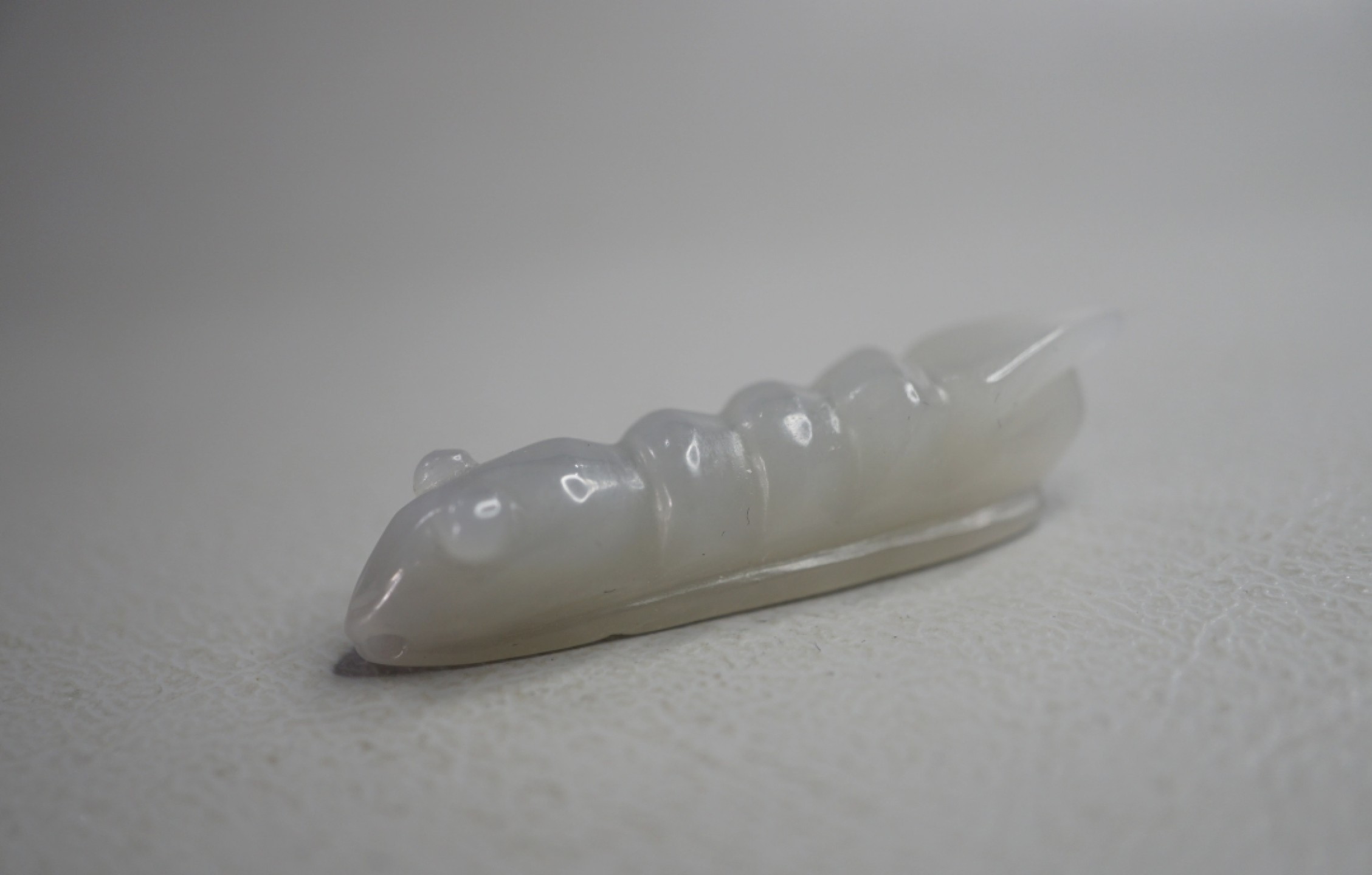 玉石手串文玩杂件 和田玉玉蚕挂件