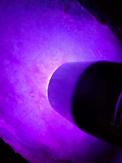 顶级三彩翡翠原石。 顶级三彩翡翠原石。