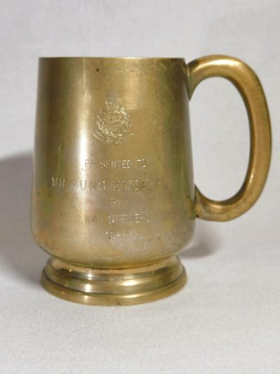 小驴勋章奖章收藏5月6号周六晚19点拍卖（上班推迟开拍） - 1988年香港高级警官餐厅赠予的电镀镍银杯子