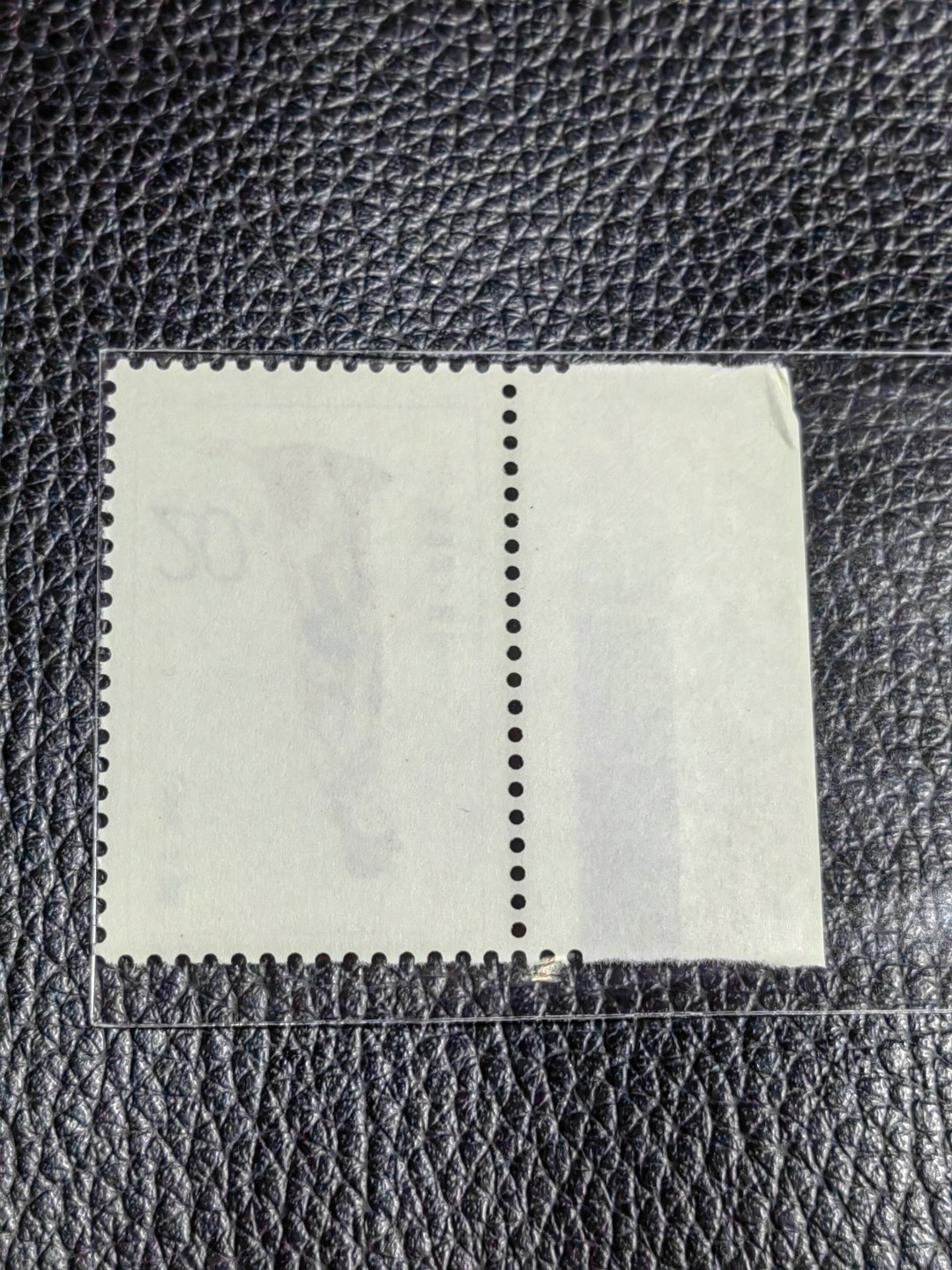 洪涛臻品批发群  精选邮票限时拍卖第二百五十六期 T69红楼梦新 12-9 色标一枚，版撕全品嘎嘎绝，评级品相，JT精品热门票，色标三俗稀缺货，版撕精品藏家首选，喜欢不要错过