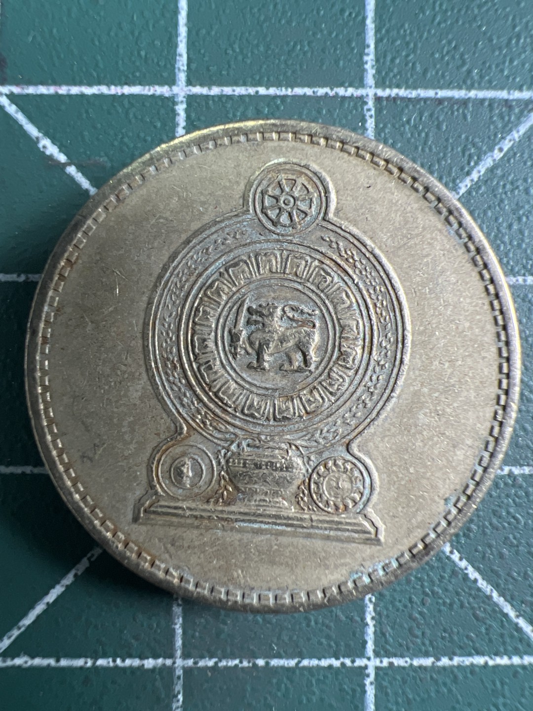 泡泡堂微拍第207幕硬币捡漏可累计专场👿👿，累计满二十元包邮，接受代拍业务 斯里兰卡5卢比