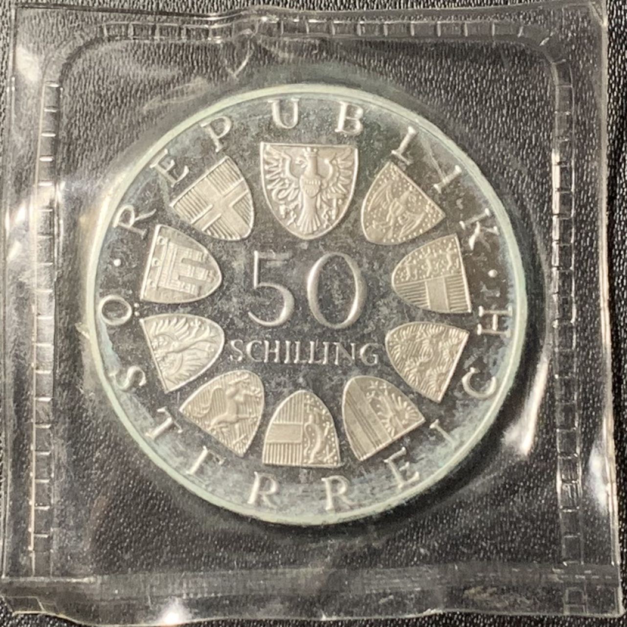 紫瑗钱币——第268期拍卖 奥地利 1974年 萨尔茨堡大教堂1200周年 50先令 20克 0.64银 精制 原封