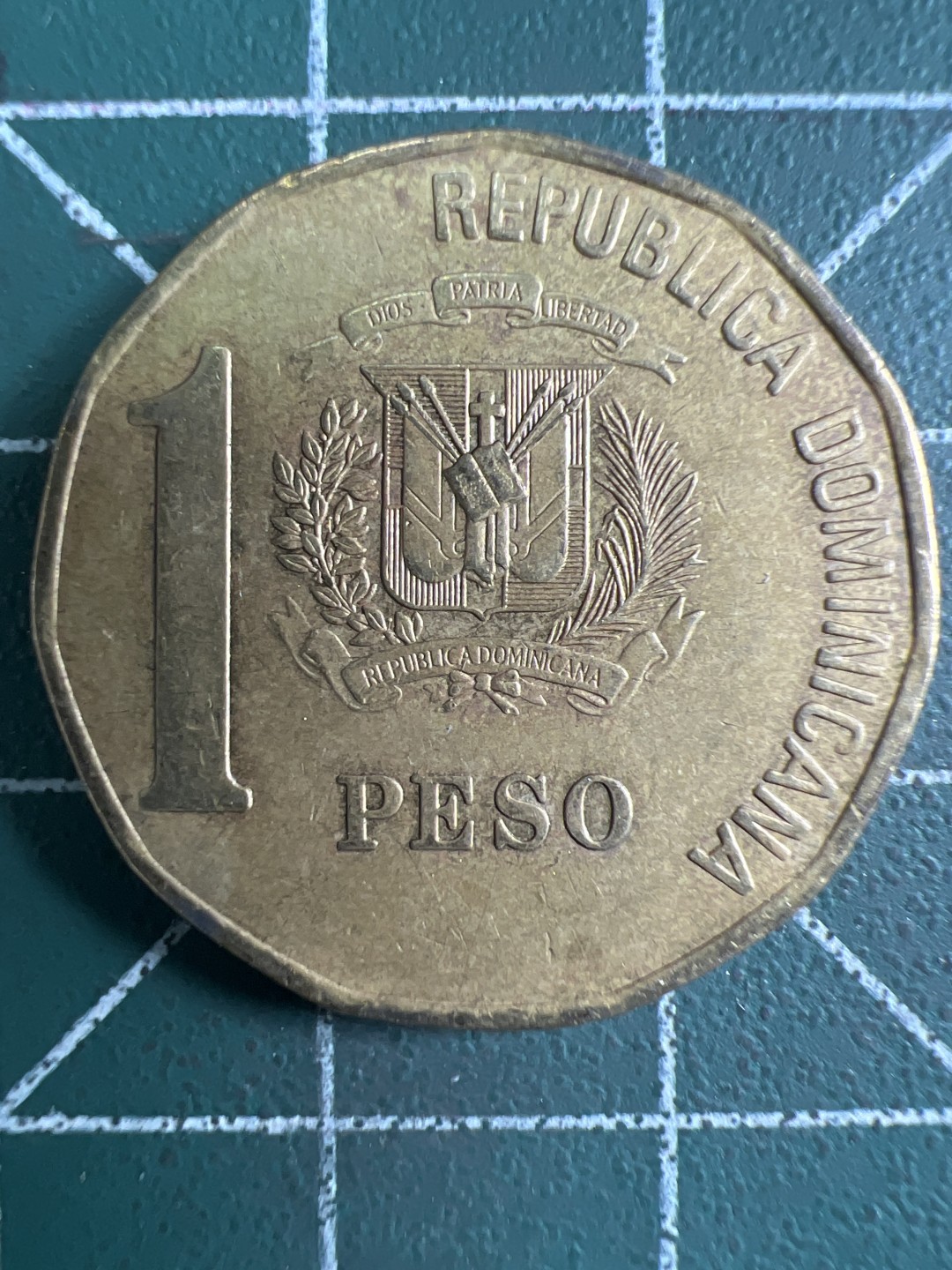 泡泡堂微拍第144幕硬币捡漏可累计专场👿👿，累计满二十元包邮，接受代拍业务 多米尼亚1比索