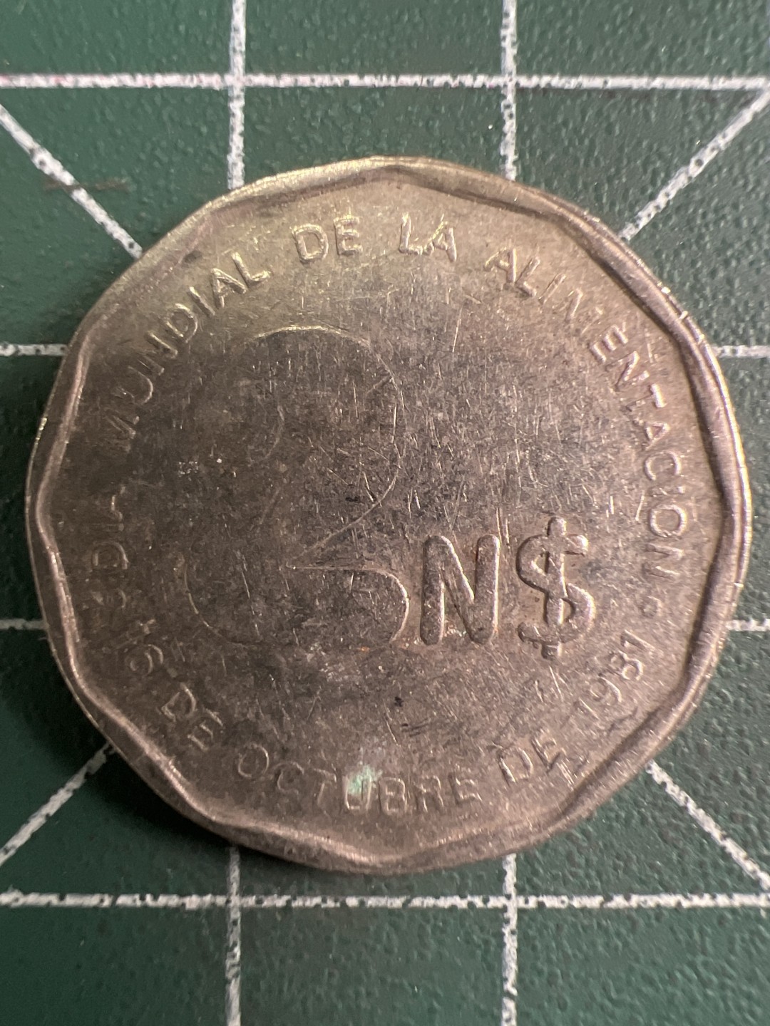 泡泡堂微拍第144幕硬币捡漏可累计专场👿👿，累计满二十元包邮，接受代拍业务 乌拉圭2比索