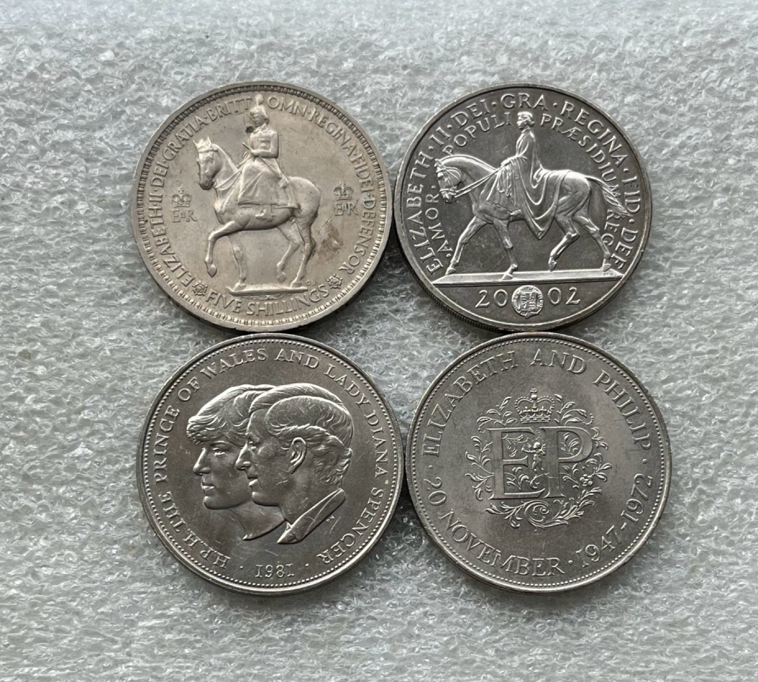 朝鲜常平母钱、日占伪满、民国银元铜板、西藏章嘎/四川卢比、南亚尼泊尔/英属印度、泰国老币、WWF纪念银币，英国银币、精制套币。彼得堡世界钱币勋章拍卖第50期