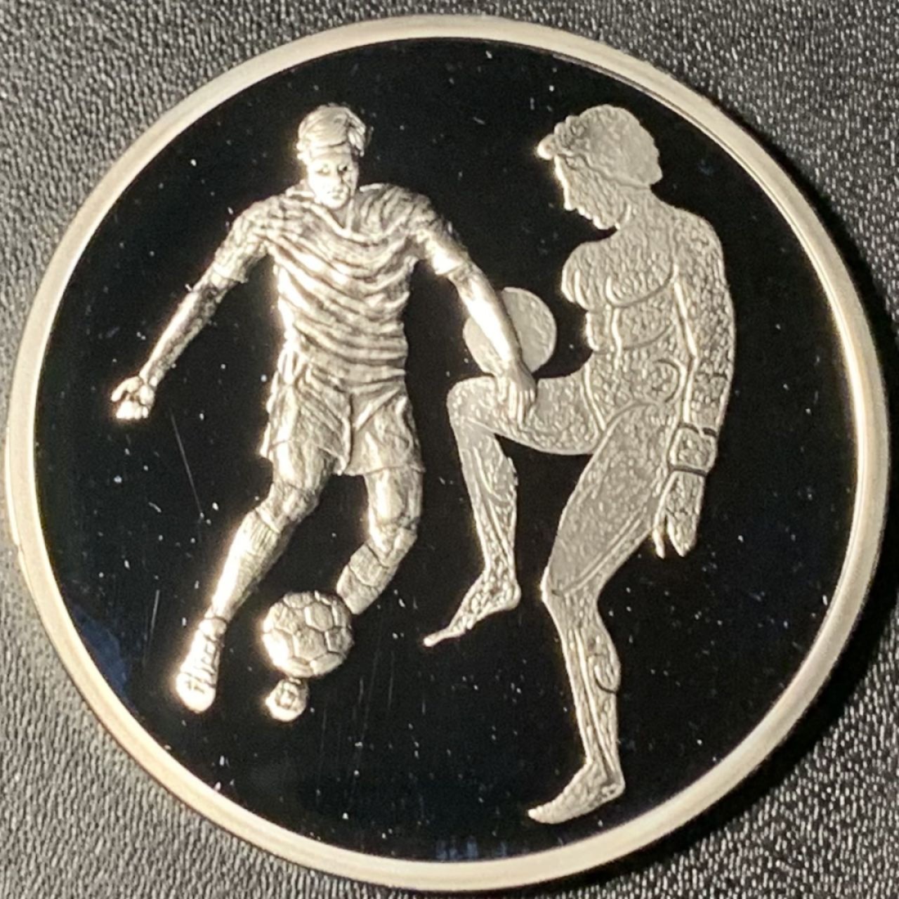 紫瑗钱币——第331期拍卖 希腊 2003年 雅典奥运会 古代与现代足球 10欧元 34克 0.925银 精制