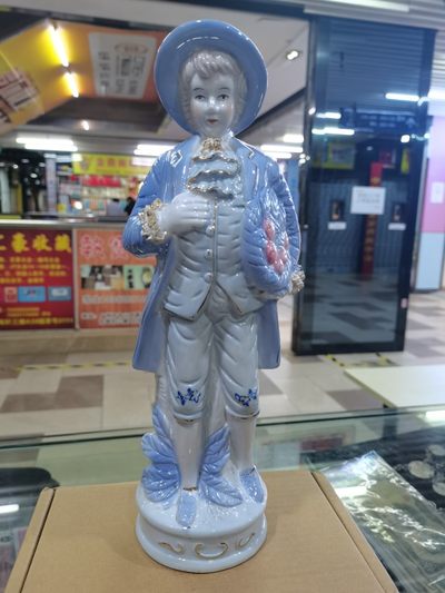 爱淘收藏第27期，杂件 - 西洋人物瓷像摆件