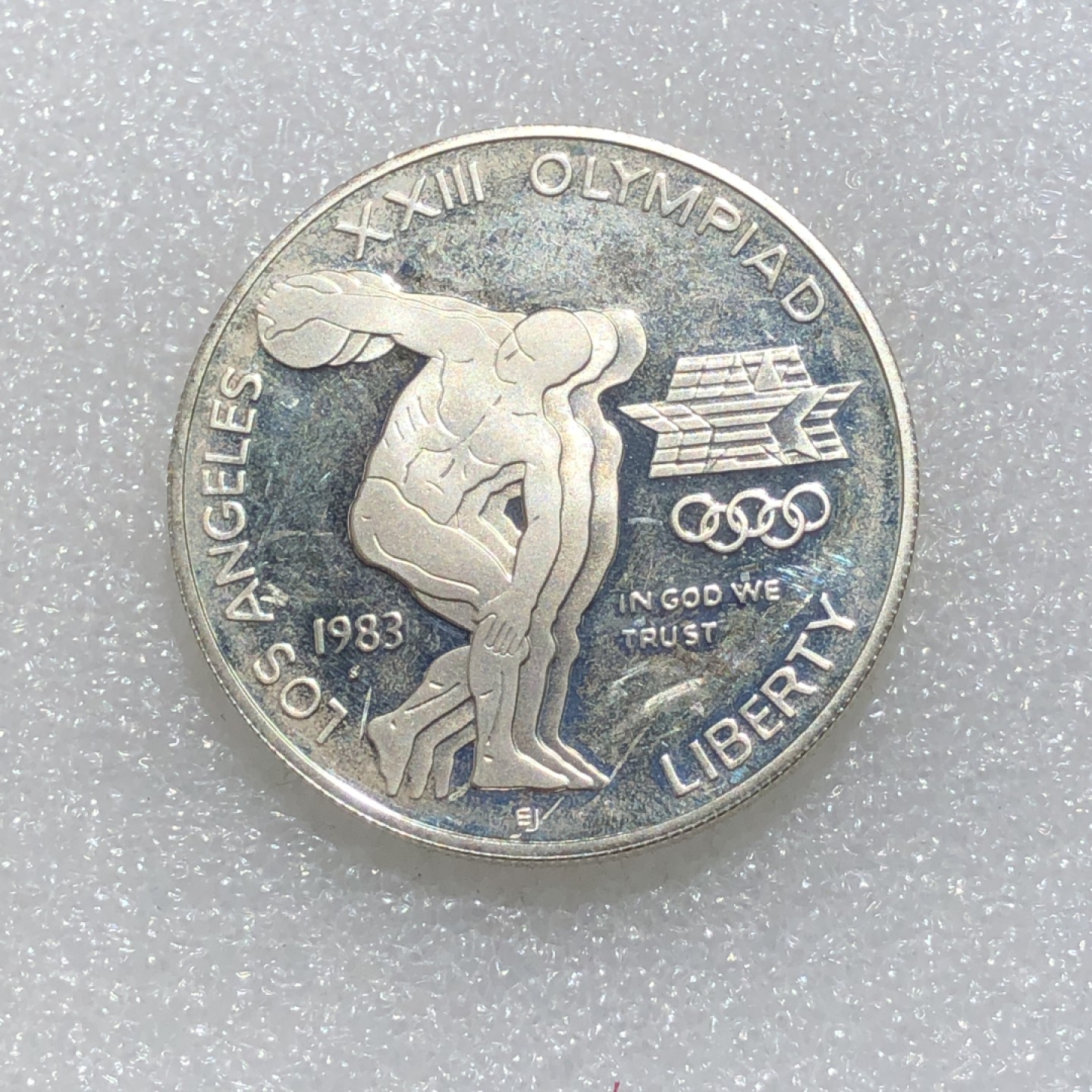 环球钱币第003场 90%银洛杉矶奥运会掷铁饼者银币