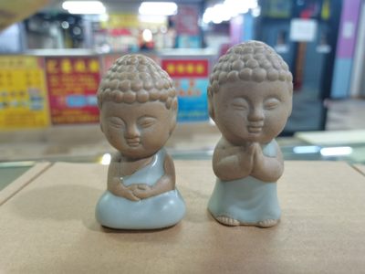 爱淘收藏第27期，杂件 - 汝窑瓷立佛，坐佛一对。