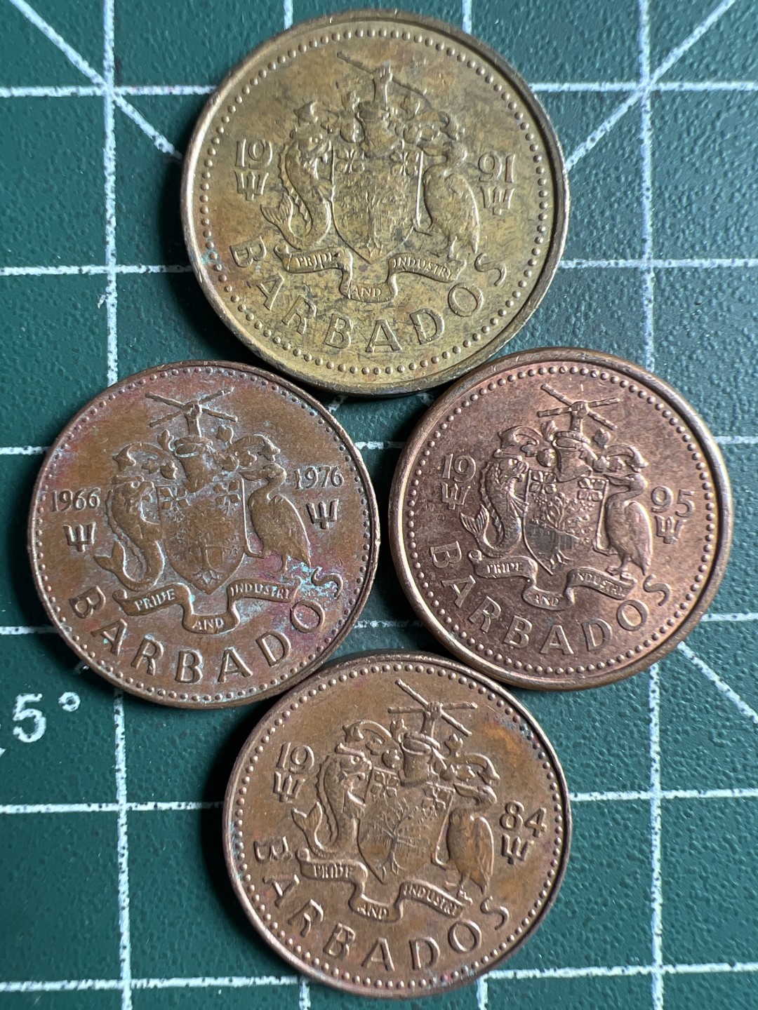 泡泡堂第306期  世界硬币 （无押金，捡漏，全场20包邮，偏远地区除外，接收代拍业务） 巴巴多斯四枚