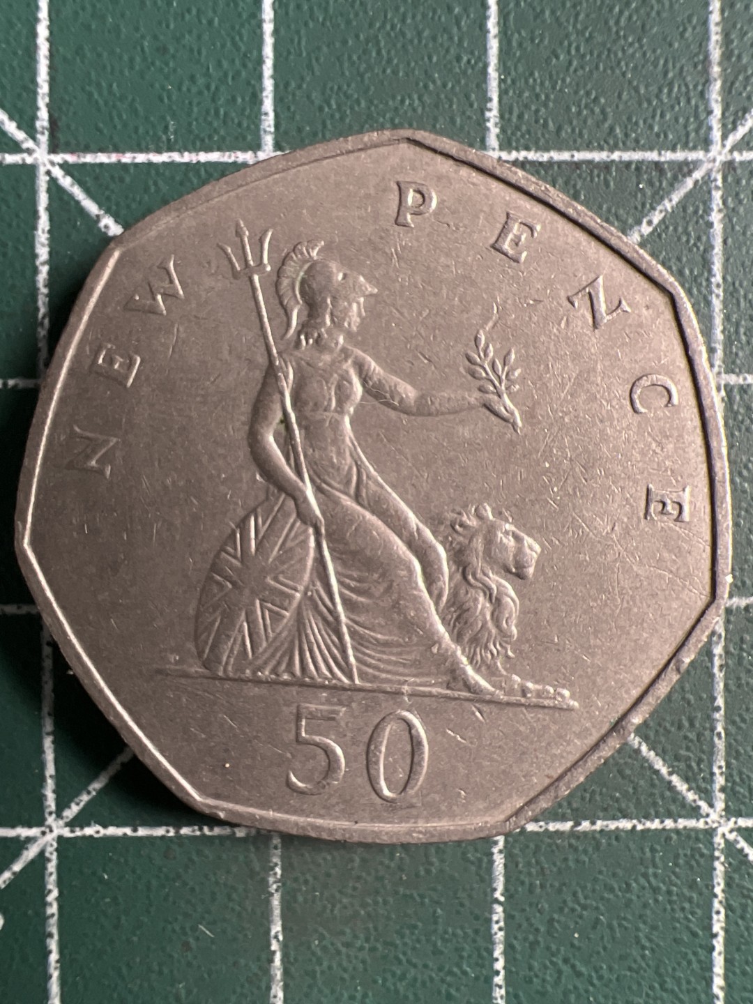 泡泡堂微拍第148幕硬币捡漏可累计专场👿👿，累计满二十元包邮，接受代拍业务 英国50便士1969年纪念币行走女神