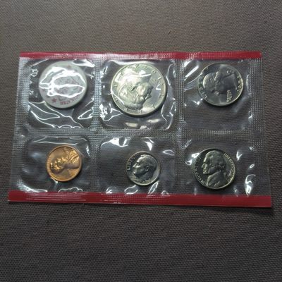 第五十八期 五月第4拍 - 5.4.4美国套币，带章一枚