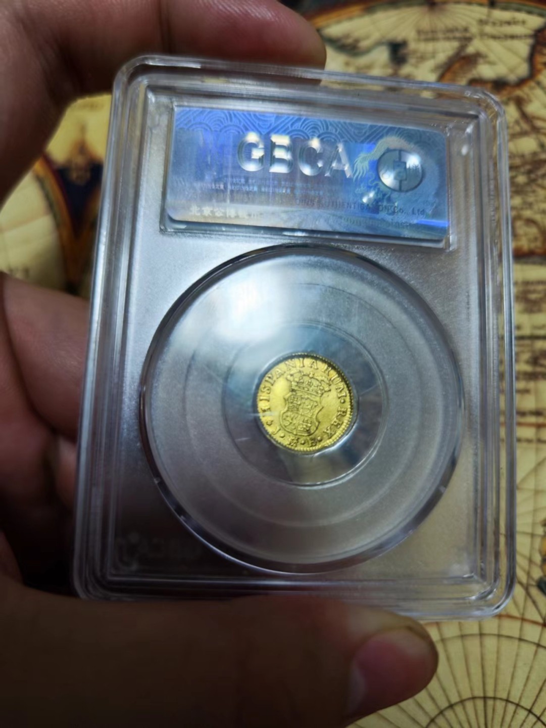 欢迎来【希罗维】：第1场，幸运星期三银币金币场 1755西班牙马德里半埃斯库多金币/1.7-1.8g 币铸造于西班牙国王费尔南多六世在位时期，非常的少见，公博au50整体的观感也挺棒