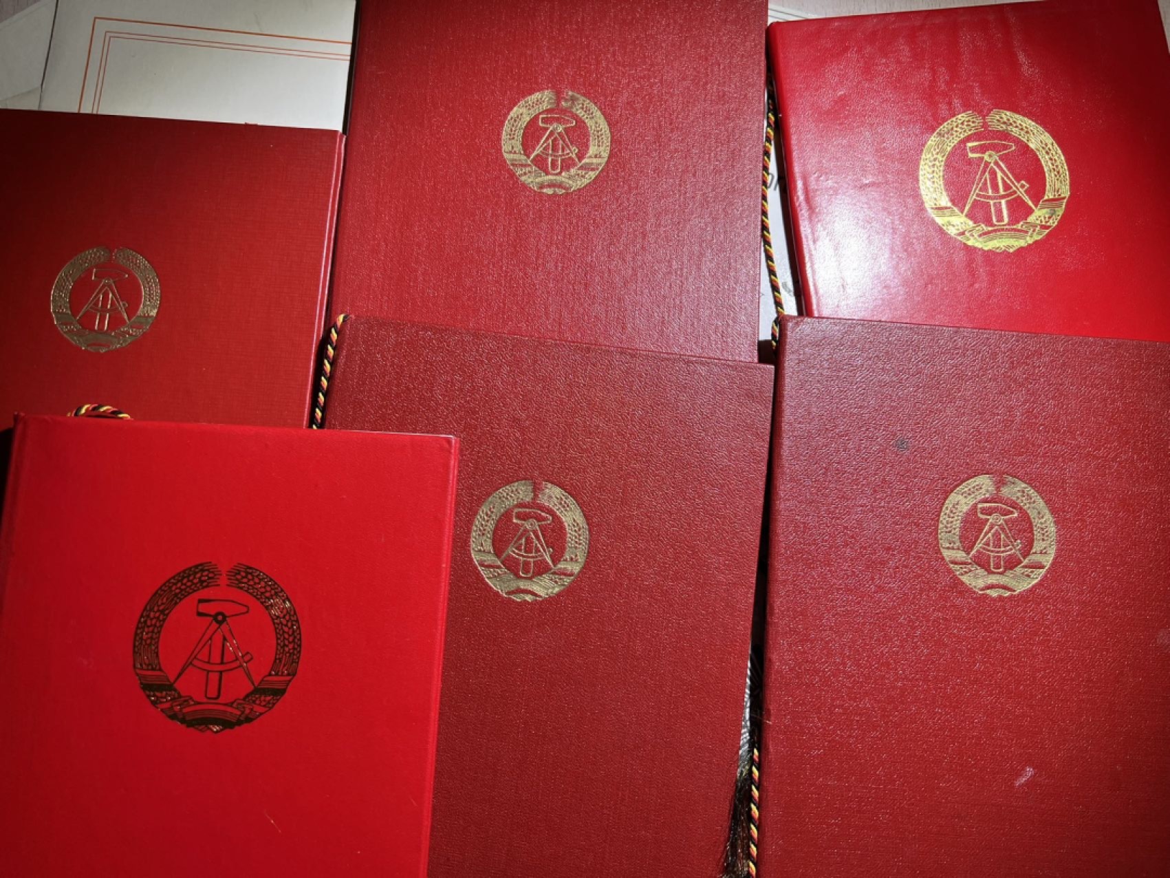 大猫徽章拍卖第223期 民主德国东德内政部人民警察中尉套章