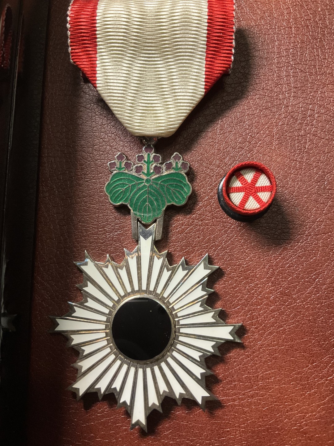 全场0元起拍。松山幣藏 15场拍卖  纯银六等旭日单光章